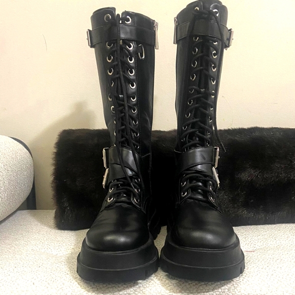 ♥️Zara platform boots - Picture 1 of 3